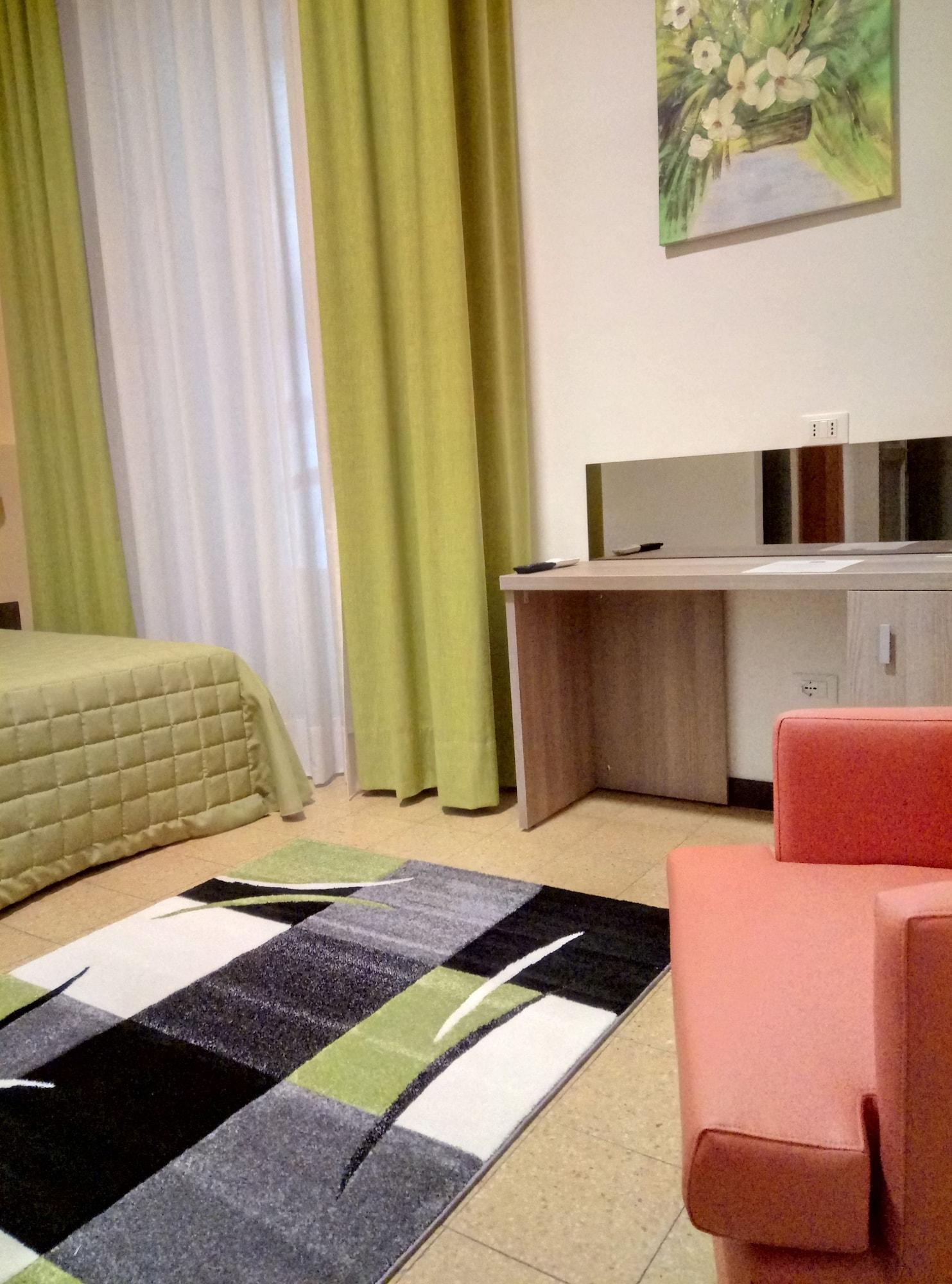 Moonlight Hotel&Suites 卡塔尼亚 外观 照片