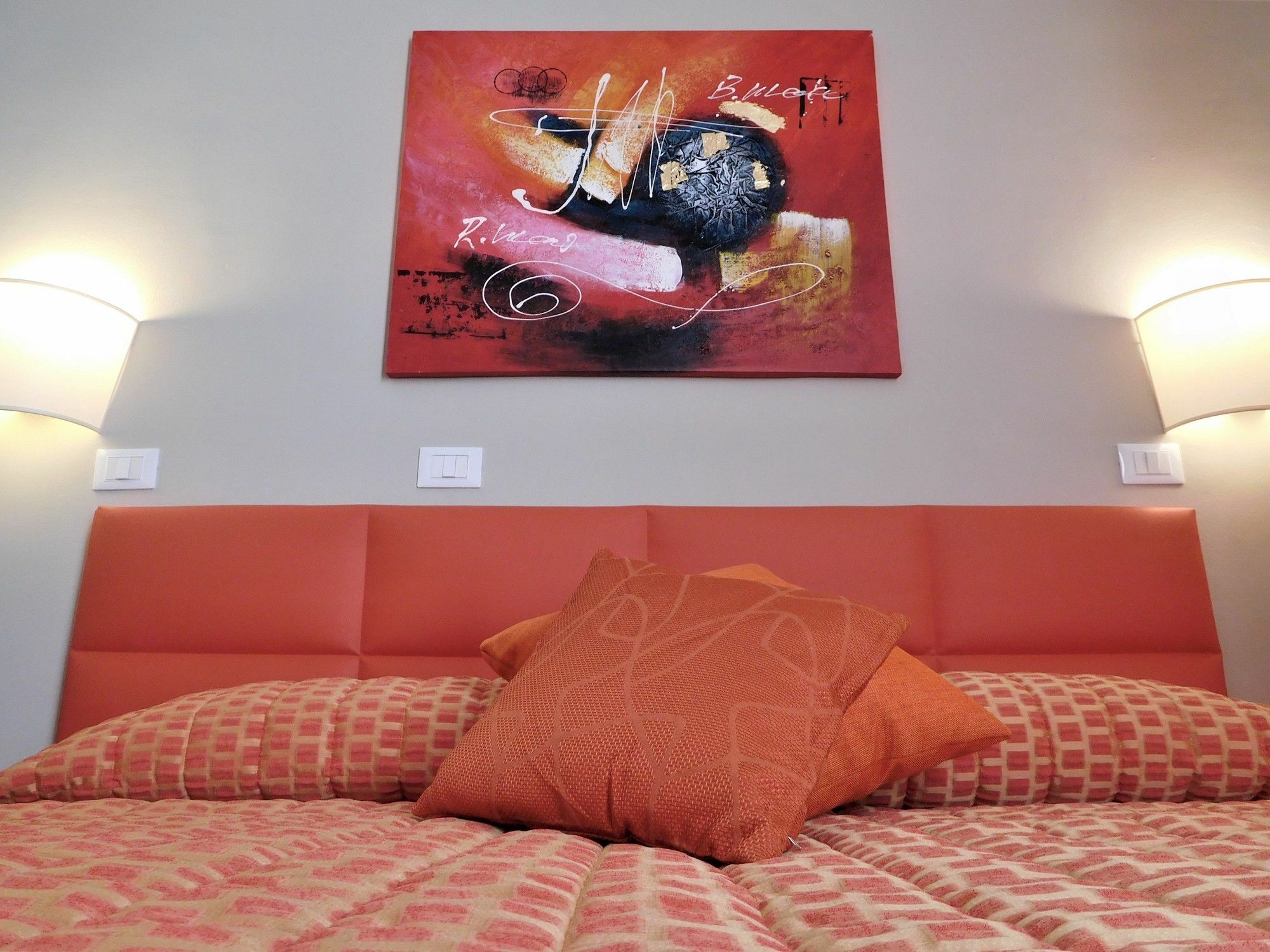 Moonlight Hotel&Suites 卡塔尼亚 外观 照片